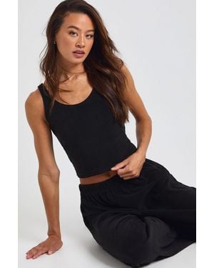 Boohoo Tall Velour Fleece Cami Top & Wide Leg Trousers Lounge Set - Black