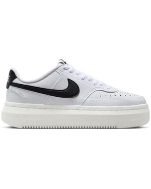 Nike Low Top Trainers - White