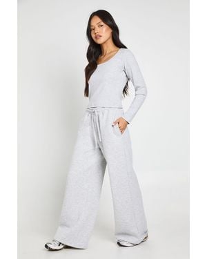 Boohoo Petite Scoop Neck Long Sleeve Top And Straight Leg Jogger Tracksuit - White