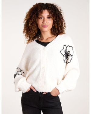 Blue Vanilla Flower Embroidery Cardigan - White