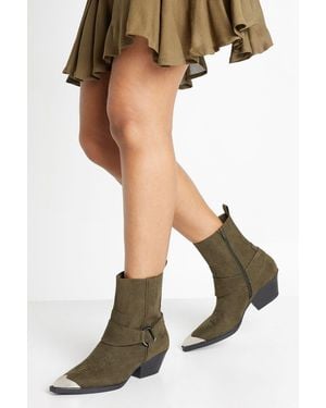 Boohoo Faux Suede Toe Cap Western Ankle Cowboy Boots - Natural