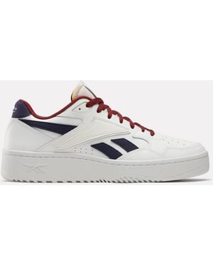 Reebok Men's Atr Chill Basketball Shoes In White Navy - Meerkleurig