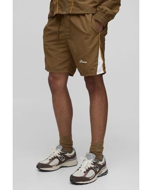 BoohooMAN Elasticated Relaxed Fit Crinkle Colourblock Short - Green