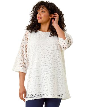 Roman Curve Lace Front Stretch Top - White