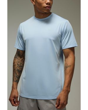 BoohooMAN Active Regular Fit Performance T-Shirt - Blue