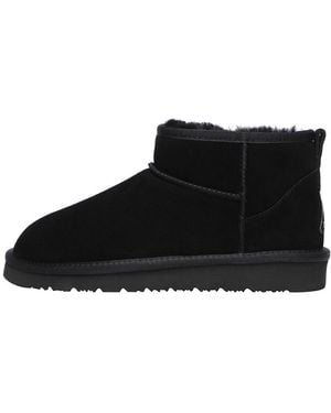 EVER AU Finch Ultra Mini Classic Boots - Black