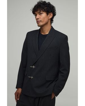 BoohooMAN Pinstripe Clasp Detail Relaxed Fit Suit Jacket - Black