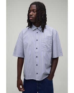 BoohooMAN Oversized Half Sleeve Stripe Shirt - Blue