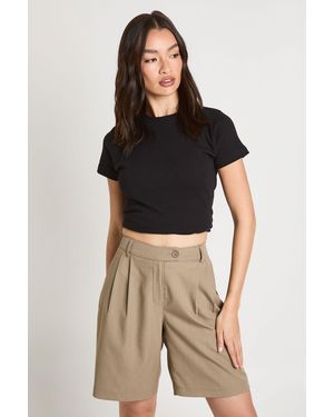Boohoo Pleat Front Tailored Bermuda Shorts - Brown