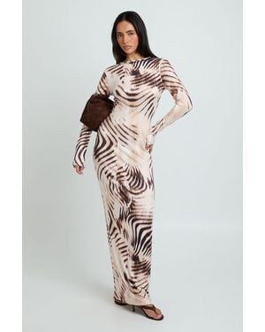 Boohoo Tonal Animal Long Sleeve Maxi Dress - White