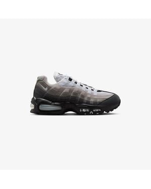 Nike Air Max 95 Trainers - Black