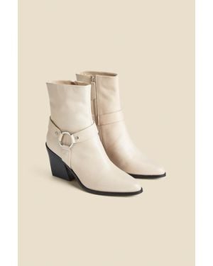 Sosandar Ecru Western Style Leather Boots - Natural