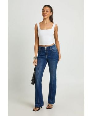 Boohoo Mid Waist Seam Detail Flare Jean - Blue