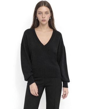 Busem Crop V-Neck Sweatshirt - Black