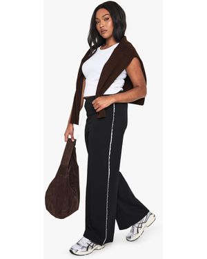 Boohoo Plus Scuba Crepe Contrast Straight Leg Trouser - White