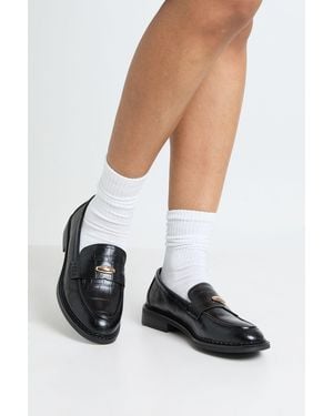 Boohoo Wide Fit Trim Detail Croc Loafers - White