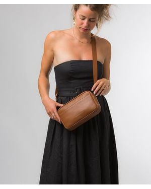 Pure Luxuries 'Dion' Oak Nappa Leather Cross Body Bag - Black