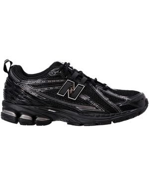 New Balance M1906R - Black
