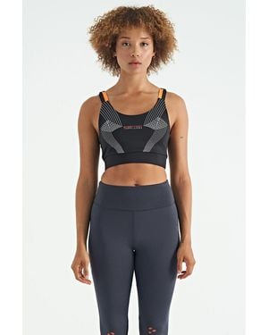 TOMMY LIFE Fitted Crop Sleeveless Sports Top - Blue