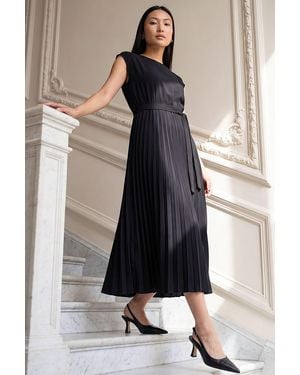 Roman Pleated Tie Waist Dress - Black