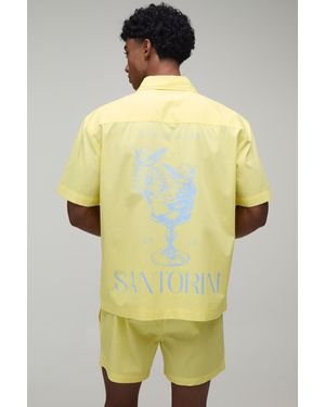 BoohooMAN Regular Fit Short Sleeve Santorini Shirt And Relaxed Set - Yellow