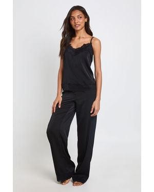 Boohoo Tall Eyelash Lace Trim Cami & Trouser Pyjama Set - Blue