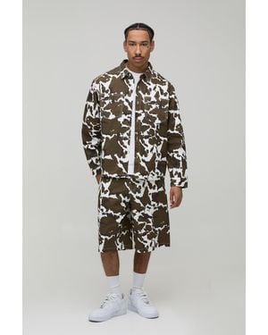 BoohooMAN Oversized Cow Print Long Sleeve Shirt And Short Set - White