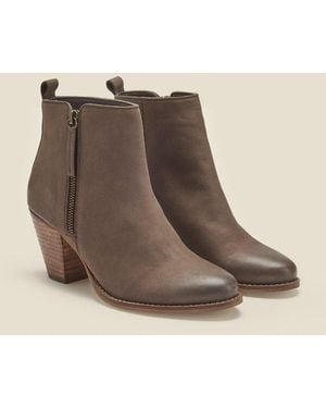Sosandar April Taupe Leather Zip Heeled Ankle Boot - Natural