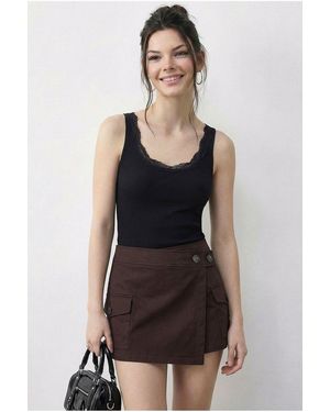 Bianco Lucci Fitted Lace-Trim Knit Camisole - Black