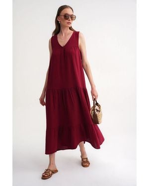 MixRay Sleeveless V-Neck Muslin Midi Dress With Pockets - Red