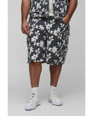 BoohooMAN Plus Floral Tapestry Relaxed Fit Shorts - Grey