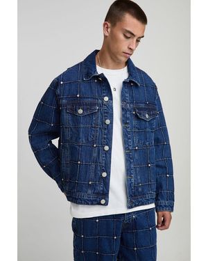 BoohooMAN Regular Fit Checkerboard Rivet Embellished Denim Jacket - Blue