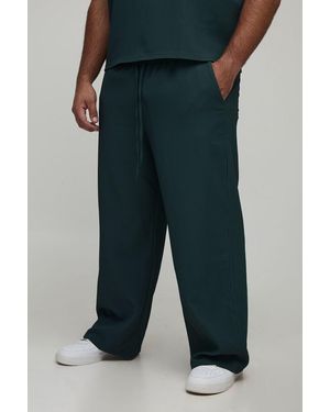BoohooMAN Plus Pleated Wide Leg Trousers - Black