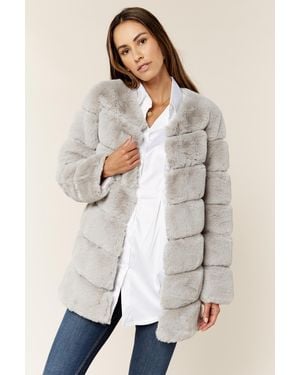 Gini London Diagonal Cut Faux Fur Long Sleeve Jacket - Natural