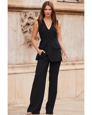 Sosandar Sleeveless Tuxedo Blazer - Black