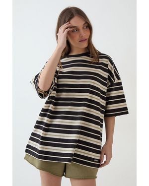 DSGN Studio Stripe Contrast Neck Oversized Short Sleeve T-Shirt - Black