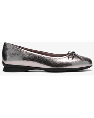 Clarks Jazmynn Bow Pewter Metallic Shoes - Grey