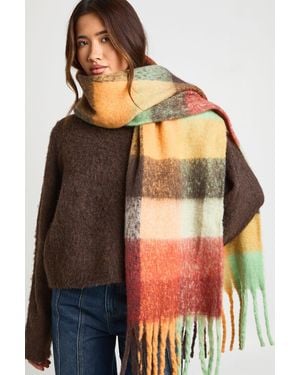 Boohoo Oversized Checked Tassel Fluffy Scarf - Multicolour