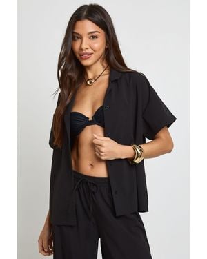 Boohoo Essentials Oversized Textured Short Sleeve Beach Shirt - Black