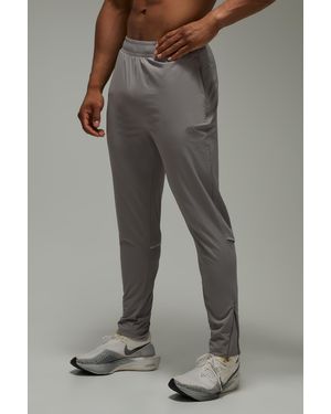 BoohooMAN Active Running Vent Tapered Jogger - Grey