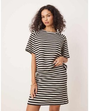 Vila Crochet Knit Short Sleeve T-Shirt Co-Ord - Black