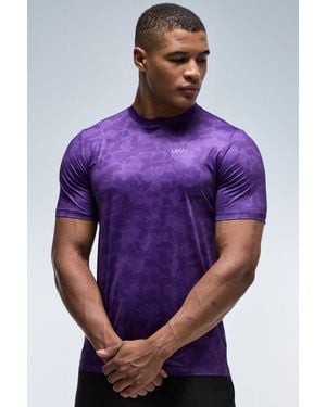BoohooMAN Active Regular Fit Geo Camo T-Shirt - Purple