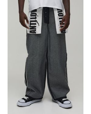 BoohooMAN Reverse Graphic Pocket Baggy Fit Jeans - Black