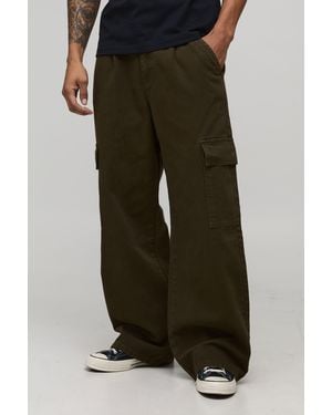 BoohooMAN Wide Fit Half & Waistband Cargo Pocket Washed Twill Trouser - Green