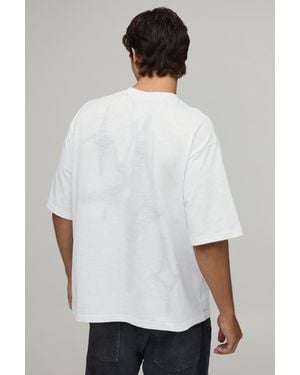 BoohooMAN Oversized Star Slub Jersey T-Shirt - White