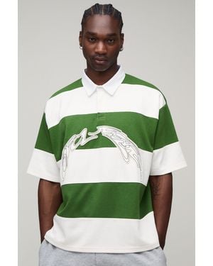 BoohooMAN Tall Oversized Boxy Half Sleeve Interlock Stripe Applique Rugby Polo - Green
