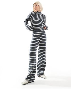 Pieces Knitted Wide Leg Jogger Co-Ord - Blue