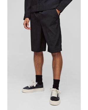 BoohooMAN Elasticated Waist Technical Pleat Jorts - Black