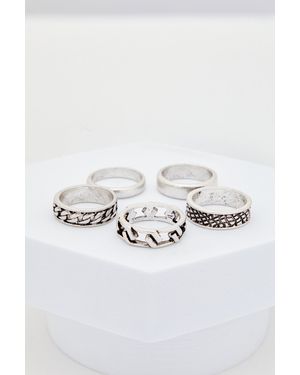 BoohooMAN 5 Pack Embossed Rings - Metallic