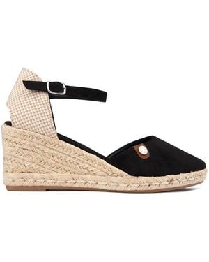 Refresh Cross Strap Shoes - Metallic